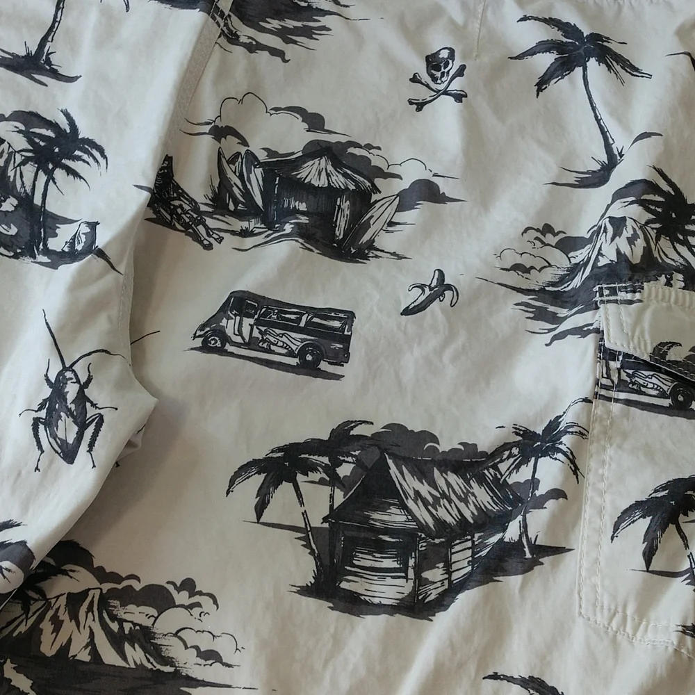 O'Neill Santa Cruz board shorts. Size 36